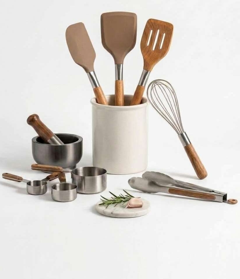 Kitchen_tools_with_crop
